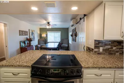 89827 Fir Butte Rd, Eugene, OR 97402 - Photo 8