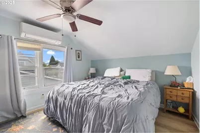 1706 5th St, Tillamook, OR 97141 - Photo 16