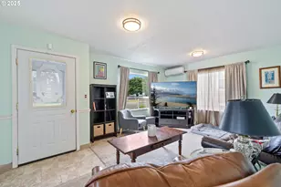 1706 5th St, Tillamook, OR 97141 - Photo 6