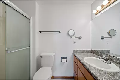 662 S 44th St, Springfield, OR 97478 - Photo 24