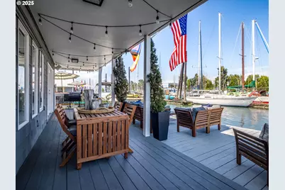 173 NE Bridgeton Rd #25, Portland, OR 97211 - Photo 6