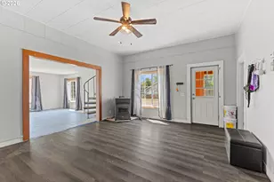 603 4th St, Myrtle Point, OR 97458 - Photo 4