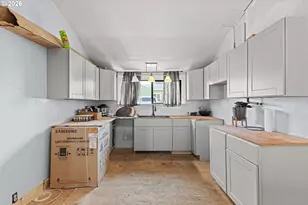 603 4th St, Myrtle Point, OR 97458 - Photo 18