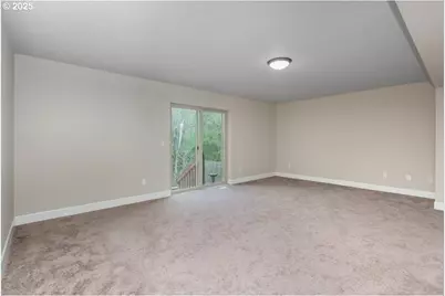 8070 SW 195th Ave, Beaverton, OR 97007 - Photo 24