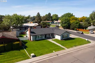 820 E Pine Ave, Hermiston, OR 97838 - Photo 2