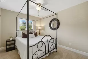 1076 Epperly Way, West Linn, OR 97068 - Photo 18