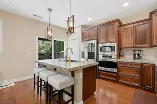 1076 Epperly Way, West Linn, OR 97068 - Photo 8