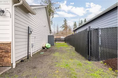 114 Zephyr Dr, Silver Lake, WA 98645 - Photo 32