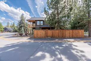 923 E Desperado Trail, Sisters, OR 97759 - Photo 24