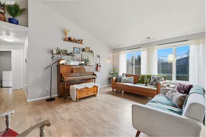 3422 NE Harvest Dr, McMinnville, OR 97128 - Photo 4