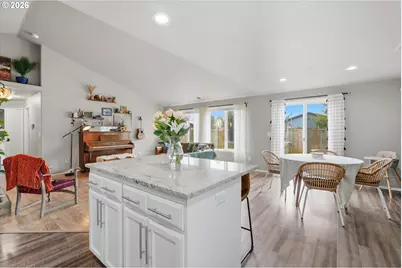 3422 NE Harvest Dr, McMinnville, OR 97128 - Photo 8