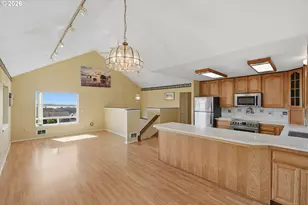 755 Prefontaine Dr, Coos Bay, OR 97420 - Photo 2
