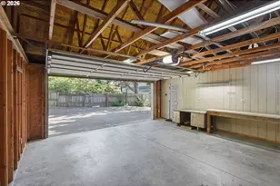 755 Prefontaine Dr, Coos Bay, OR 97420 - Photo 32