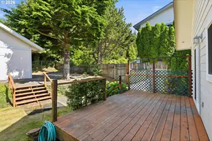 755 Prefontaine Dr, Coos Bay, OR 97420 - Photo 40