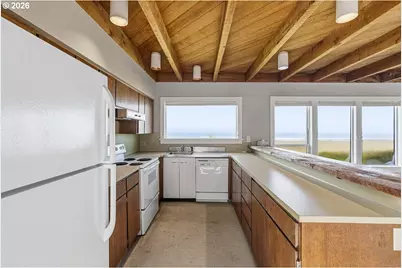 319 Salishan Dr, Lincoln Beach, OR 97388 - Photo 16