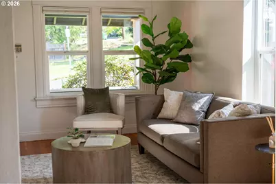 608 SW Orchid St, Portland, OR 97219 - Photo 6