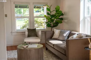 608 SW Orchid St, Portland, OR 97219 - Photo 6