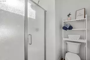 260 NW Liberty Ln, Estacada, OR 97023 - Photo 24