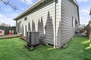 260 NW Liberty Ln, Estacada, OR 97023 - Photo 30