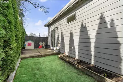 260 NW Liberty Ln, Estacada, OR 97023 - Photo 34