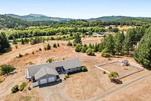 24312 Cardwell Hill Dr, Philomath, OR 97370 - Photo 2
