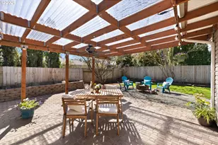 2439 SE Willow Dr, Hillsboro, OR 97123 - Photo 26