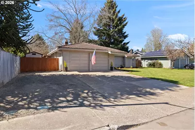 2439 SE Willow Dr, Hillsboro, OR 97123 - Photo 32