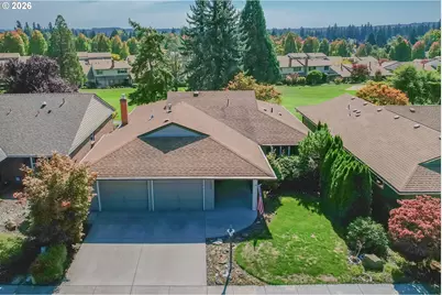 10360 SW Highland Dr, Tigard, OR 97224 - Photo 2
