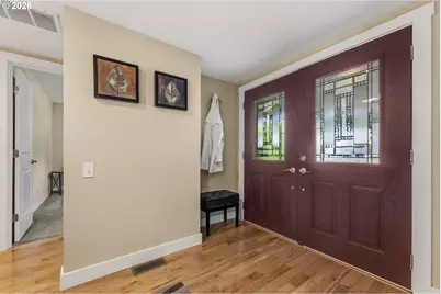 10360 SW Highland Dr, Tigard, OR 97224 - Photo 8