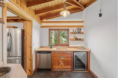 2550 Stiles Rd, Dallas, OR 97338 - Photo 16