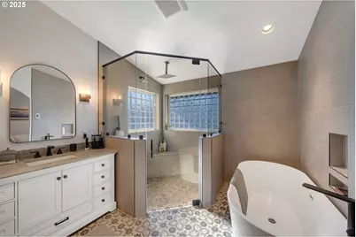 424 SW Cliff St, Depoe Bay, OR 97341 - Photo 26