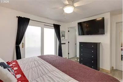 18430 SW Broad Oak Blvd, Aloha, OR 97007 - Photo 12