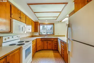 732 E 22nd Ave, Eugene, OR 97405 - Photo 12