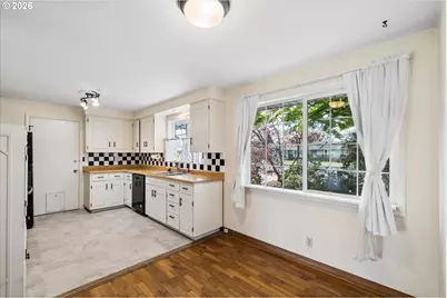 196 Hayden Bridge Way, Springfield, OR 97477 - Photo 18