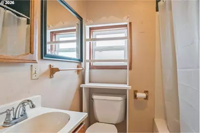 136 SW 3rd Ave, Castle Rock, WA 98611 - Photo 42