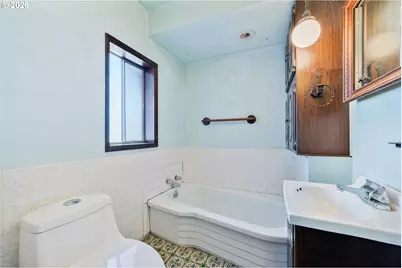 136 SW 3rd Ave, Castle Rock, WA 98611 - Photo 18