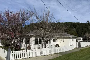 410 3rd Ave, Powers, OR 97466 - Photo 1