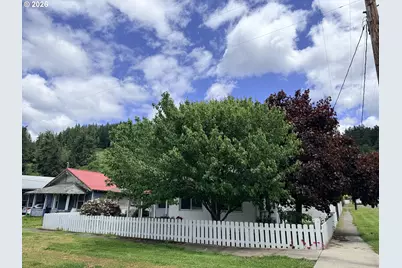 410 3rd Ave, Powers, OR 97466 - Photo 2