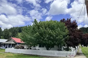 410 3rd Ave, Powers, OR 97466 - Photo 2