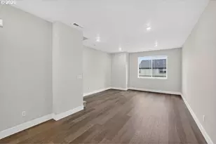 7522 NW Elise Ave, Portland, OR 97229 - Photo 4