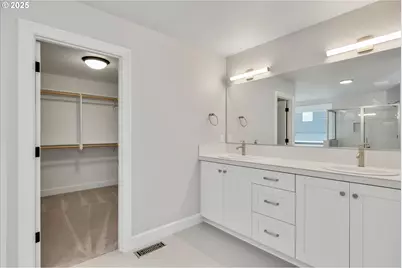 1009 NE 17th Ave, Canby, OR 97013 - Photo 16