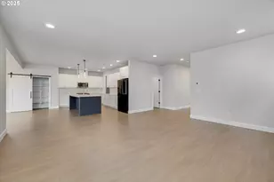 1009 NE 17th Ave, Canby, OR 97013 - Photo 6