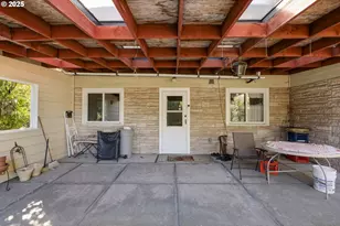 3027 SW Illinois St, Portland, OR 97239 - Photo 40