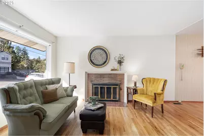 3027 SW Illinois St, Portland, OR 97239 - Photo 10