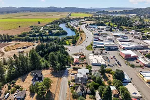 246 E Main St, Coquille, OR 97423 - Photo 46