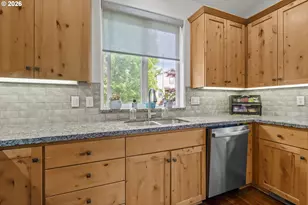 447 NW Mount Mazama St, McMinnville, OR 97128 - Photo 16