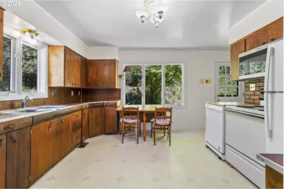 18300 Bryant Rd, Lake Oswego, OR 97034 - Photo 16