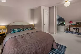 2714 NE Everett St, Portland, OR 97232 - Photo 28