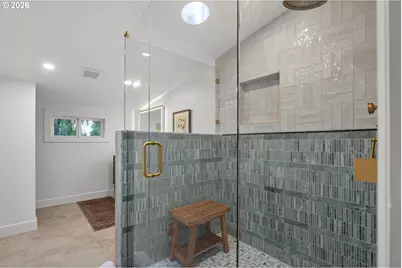 2714 NE Everett St, Portland, OR 97232 - Photo 32