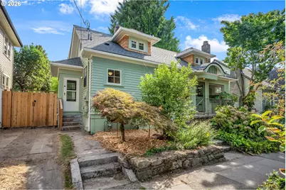 2714 NE Everett St, Portland, OR 97232 - Photo 2